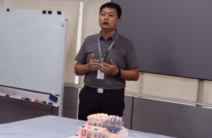 伟德体育世界杯12周年庆活动照片