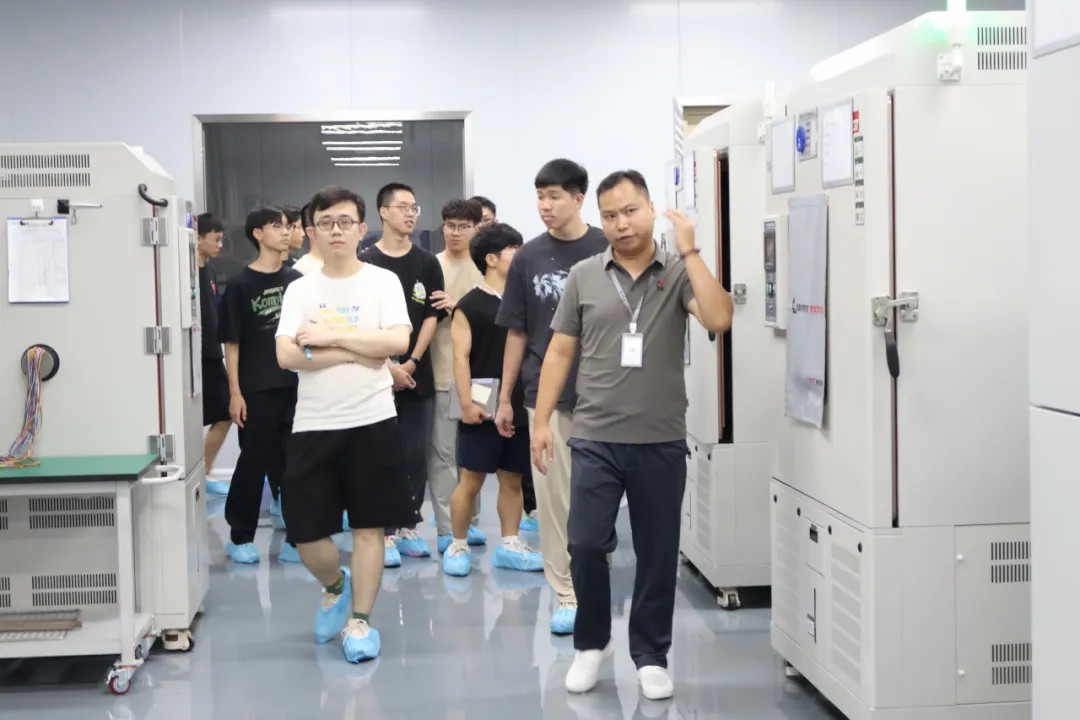 伟德体育世界杯携手深大师生共启2024实践探索之旅
