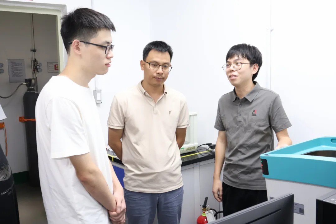 伟德体育世界杯携手深大师生共启2024实践探索之旅