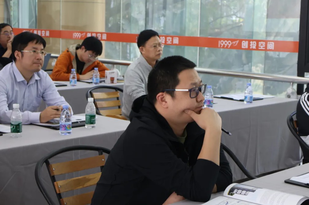 伟德体育世界杯电子元器件失效分析技术沙龙