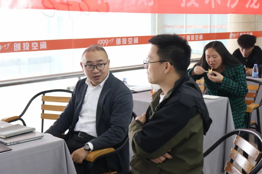 /ueditor/image/20251201/1764571661728942/b986239456ec90301eb7538b6c4da871.jpg 伟德体育世界杯电子元器件失效分析技术沙龙