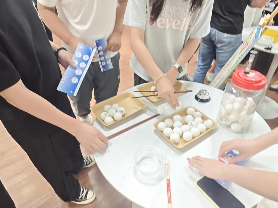 /ueditor/image/20251201/1764574341640815/a132d4a38d14383b8f6ac1c294b379db.jpg 伟德体育世界杯13周年庆趣味游戏